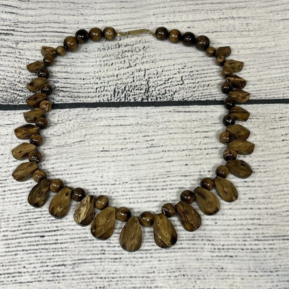 Crew Neck Wood Necklace